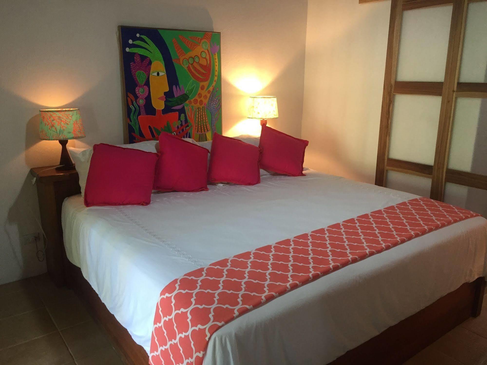 Magellan Boutique Hotel Cahuita Exterior photo