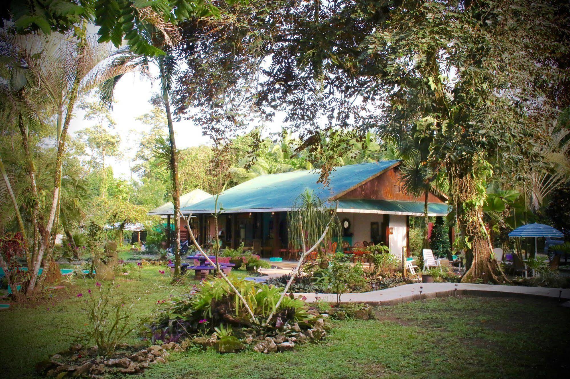 Magellan Boutique Hotel Cahuita Exterior photo